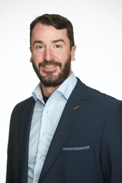 Portrait de Paul-Antoine Jetté, comptable et enseignant au collégial.